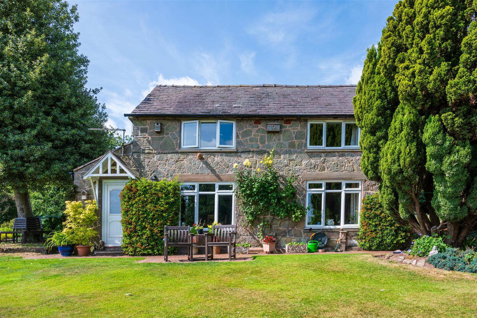 Sherwood Cottage , Shrewsbury, SY4 5PX SSTC Sherwood Cottage , Shrewsbury, SY4 5PX SSTC